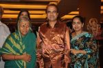 Suresh Wadkar at Anant Mahadevan_s Mee Sindhutai Sapkal success bash in Worli, Mumbai on 29th July 2011 (130).JPG
